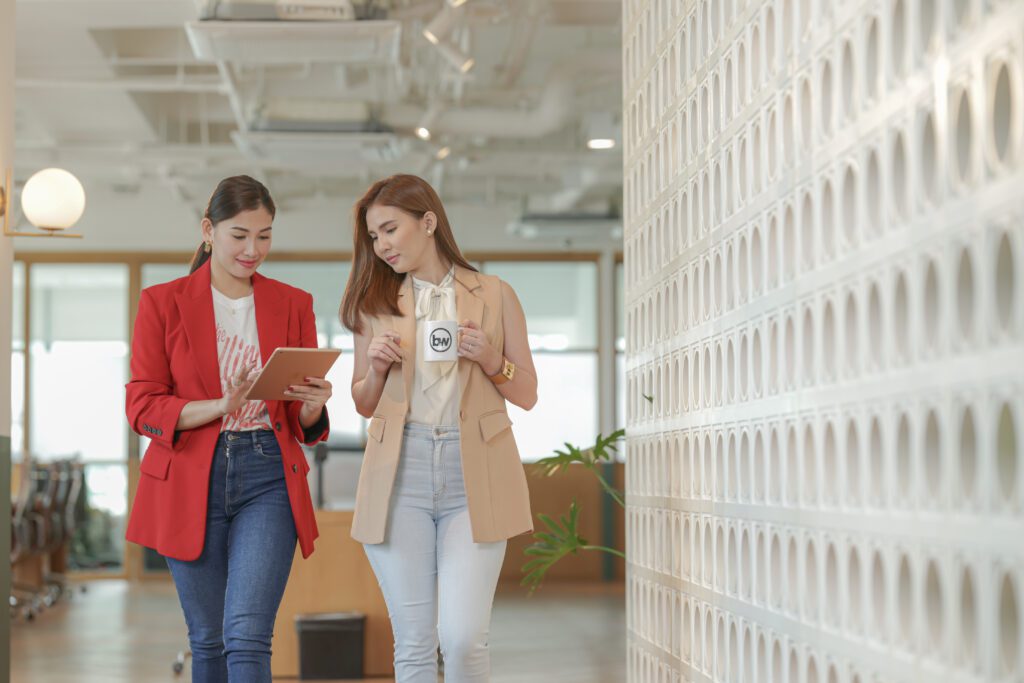 benefits of outsourcing HR